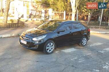 Седан Hyundai Accent 2013 в Миколаєві