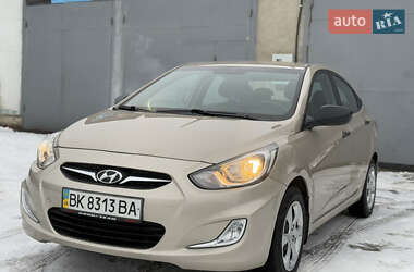 Седан Hyundai Accent 2011 в Рівному