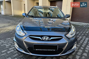 Седан Hyundai Accent 2012 в Хмельницькому