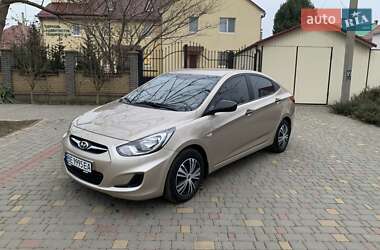 Седан Hyundai Accent 2013 в Одесі