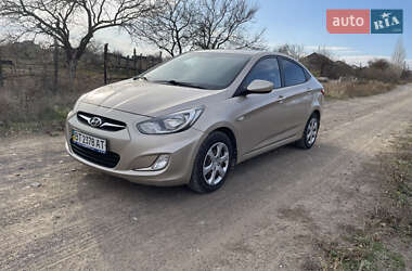 Седан Hyundai Accent 2011 в Миколаєві