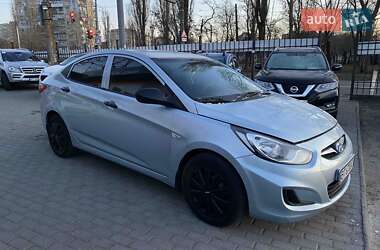 Седан Hyundai Accent 2013 в Миколаєві