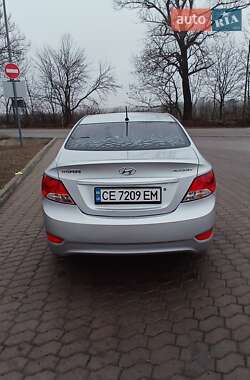 Седан Hyundai Accent 2013 в Хотині