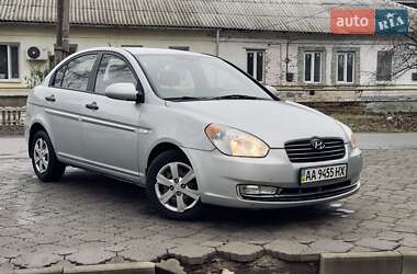 Седан Hyundai Accent 2008 в Тростянці