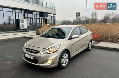 Седан Hyundai Accent 2011 в Києві