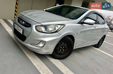 Седан Hyundai Accent 2012 в Києві