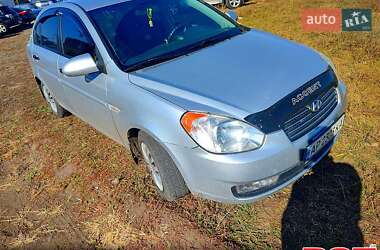 Седан Hyundai Accent 2006 в Новомосковську