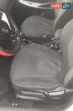 Седан Hyundai Accent 2012 в 