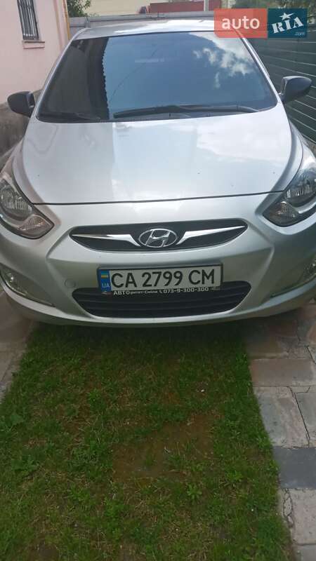 Седан Hyundai Accent 2011 в Черкасах