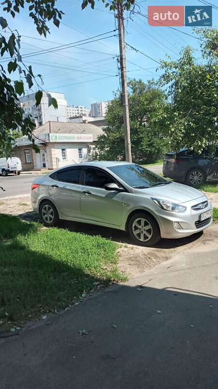 Седан Hyundai Accent 2011 в Черкасах