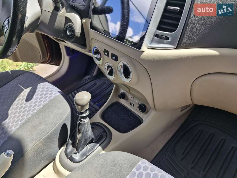 Седан Hyundai Accent 2008 в Дніпрі