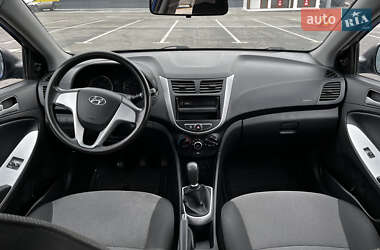 Седан Hyundai Accent 2012 в 