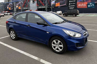 Седан Hyundai Accent 2012 в 