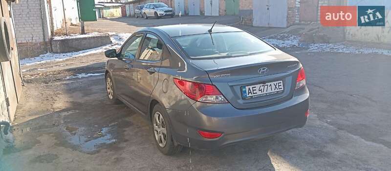 Седан Hyundai Accent 2011 в Дніпрі