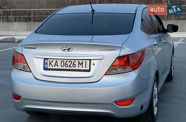 Седан Hyundai Accent 2011 в Киеве