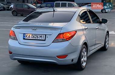 Седан Hyundai Accent 2011 в Киеве