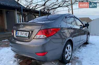 Седан Hyundai Accent 2012 в 