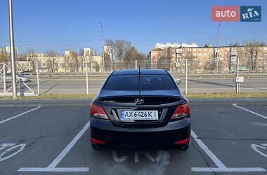 Седан Hyundai Accent 2016 в Киеве