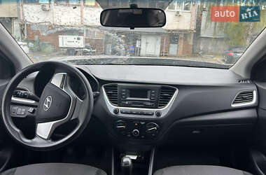 Седан Hyundai Accent 2021 в 