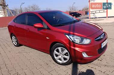 Хетчбек Hyundai Accent 2013 в Одесі