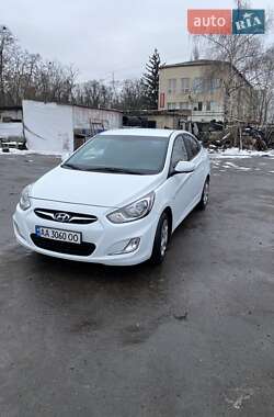 Седан Hyundai Accent 2013 в Киеве