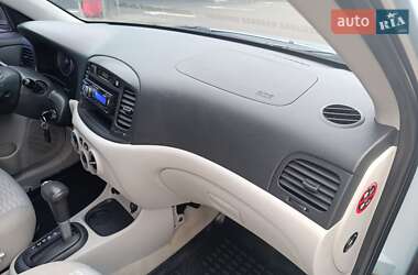 Седан Hyundai Accent 2008 в 