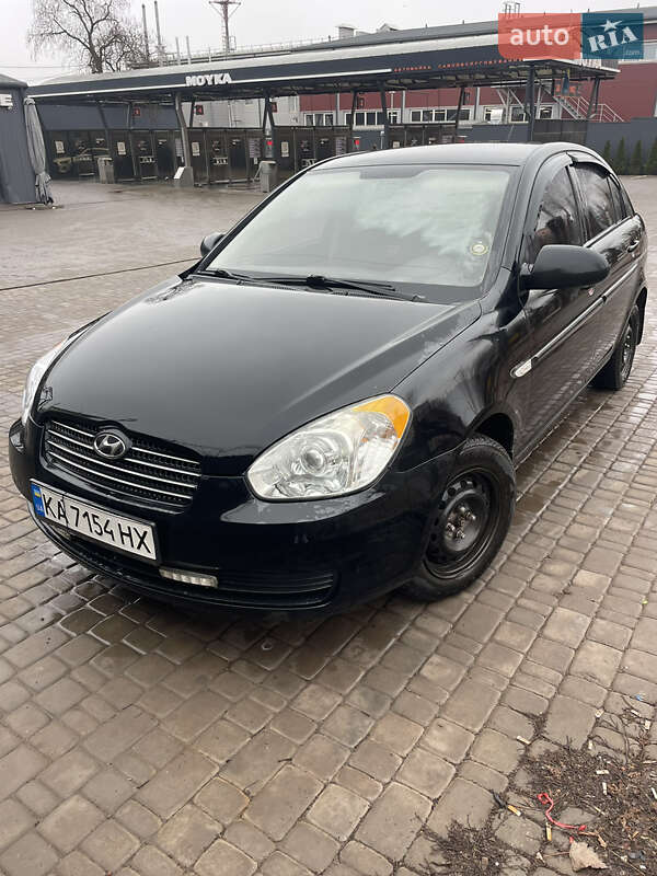 Седан Hyundai Accent 2009 в Кривом Роге