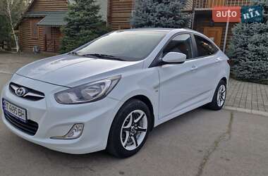 Седан Hyundai Accent 2012 в Херсоне