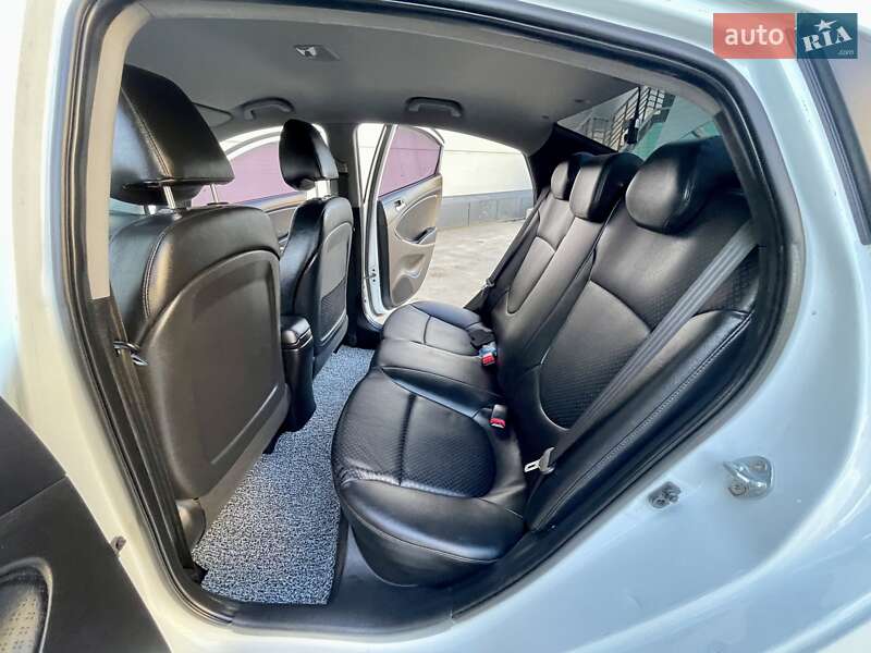 Седан Hyundai Accent 2016 в Одессе