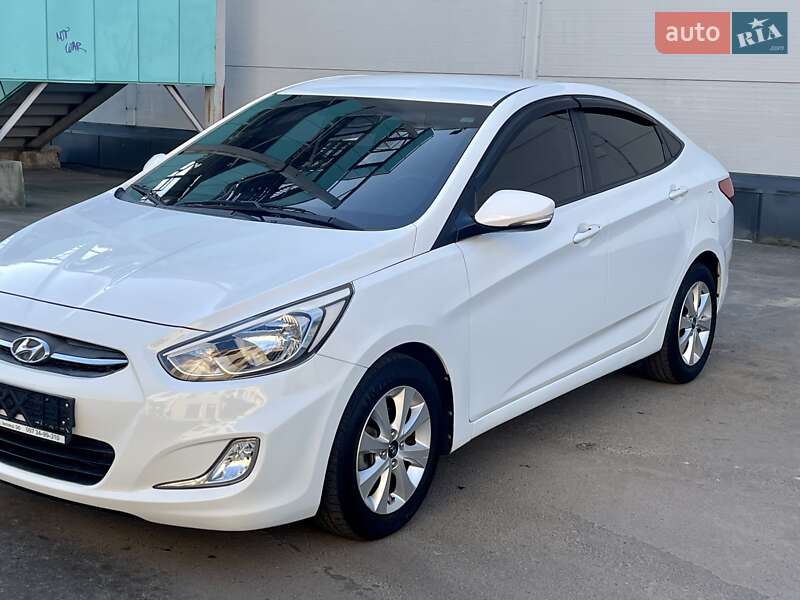 Седан Hyundai Accent 2016 в Одессе