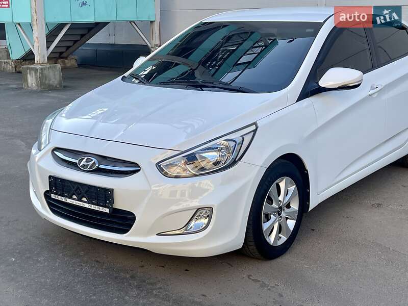 Седан Hyundai Accent 2016 в Одессе