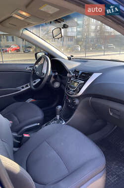 Седан Hyundai Accent 2012 в 
