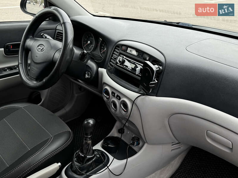Седан Hyundai Accent 2007 в Николаеве