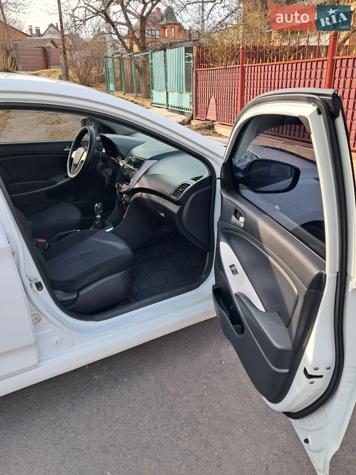 2012 Hyundai Accent - мініатюра 4