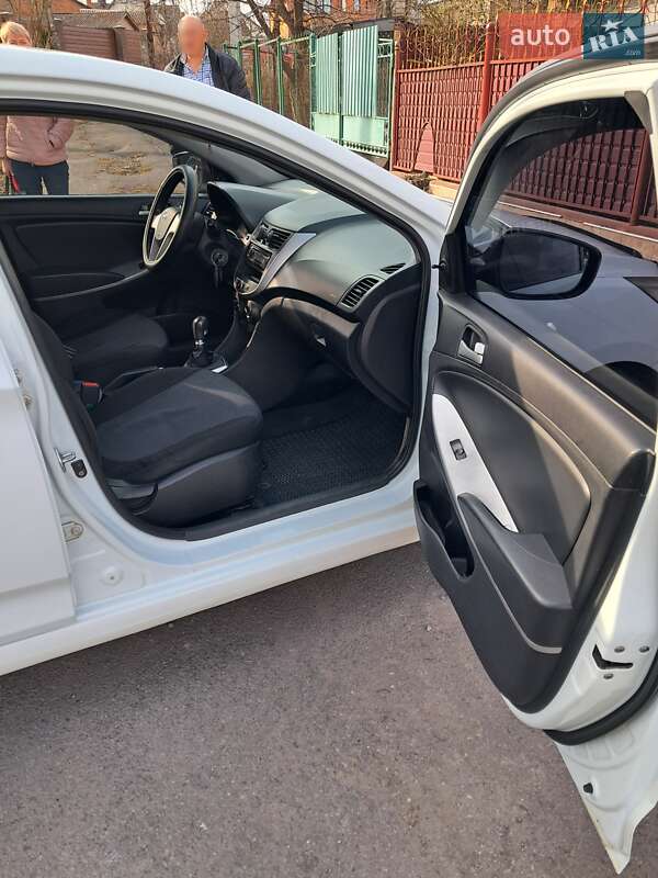 Седан Hyundai Accent 2012 в Вінниці фото 6 Седан Hyundai Accent 2012 в Вінниці