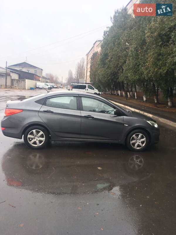 Седан Hyundai Accent 2013 в Киеве