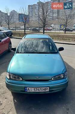 Седан Hyundai Accent 1995 в Киеве