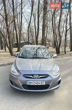 Хетчбек Hyundai Accent 2013 в Сумах