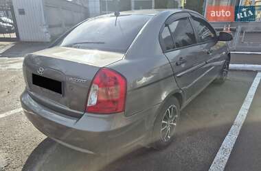 Седан Hyundai Accent 2010 в Чернигове