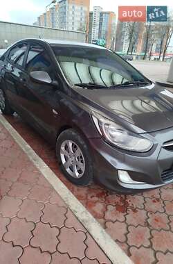 Седан Hyundai Accent 2011 в Івано-Франківську