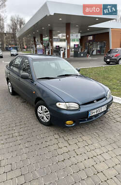 Ліфтбек Hyundai Accent 1998 в Одесі