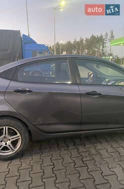 Седан Hyundai Accent 2014 в 