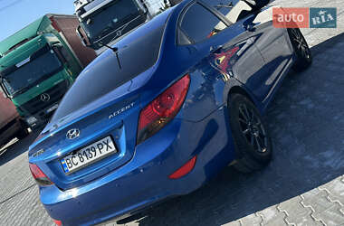 Седан Hyundai Accent 2012 в Львові