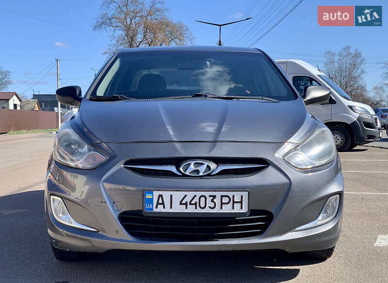 Hyundai Accent 2011 Hyundai Accent 2011