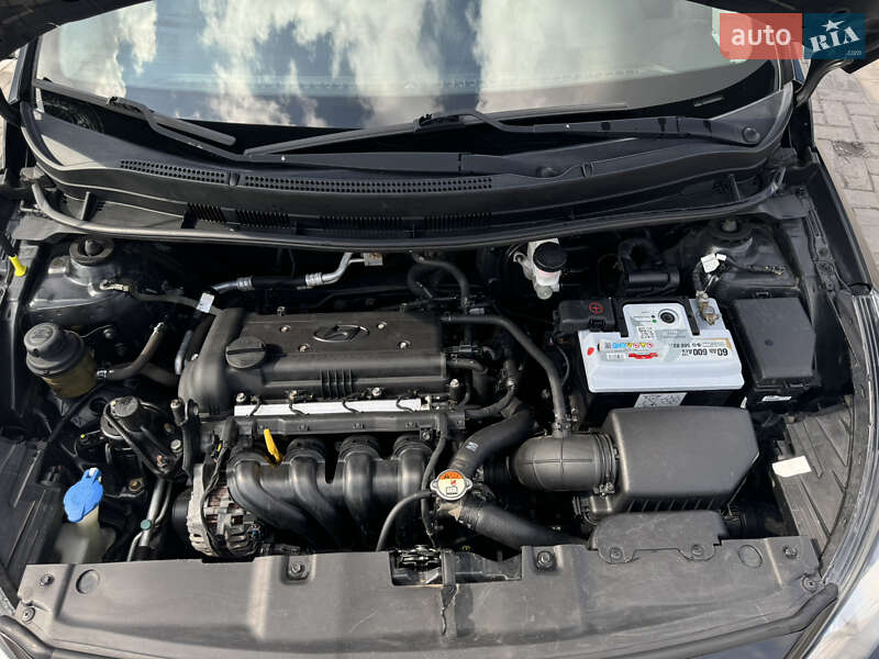 Седан Hyundai Accent 2013 в Черкассах