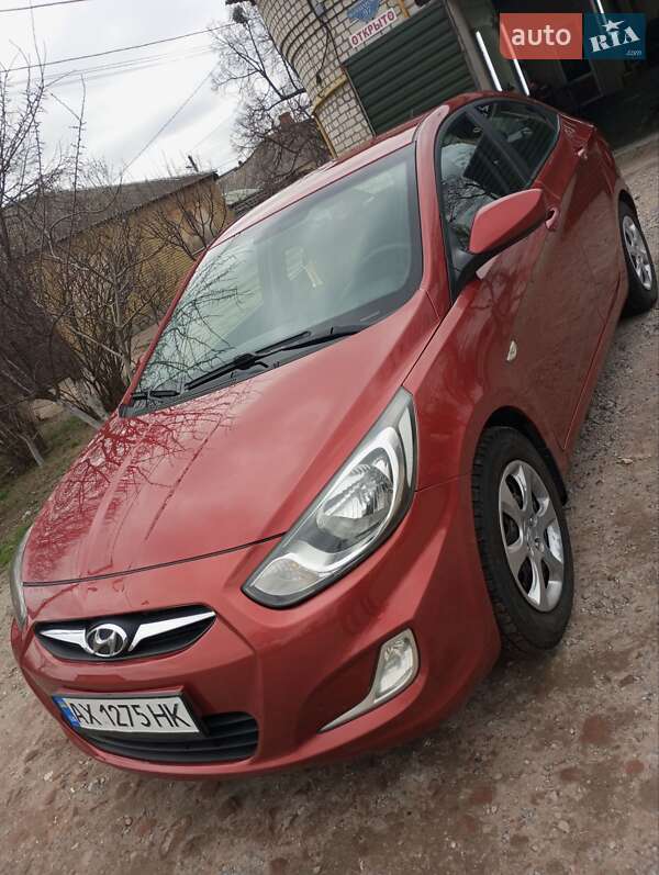 Седан Hyundai Accent 2013 в Харкові