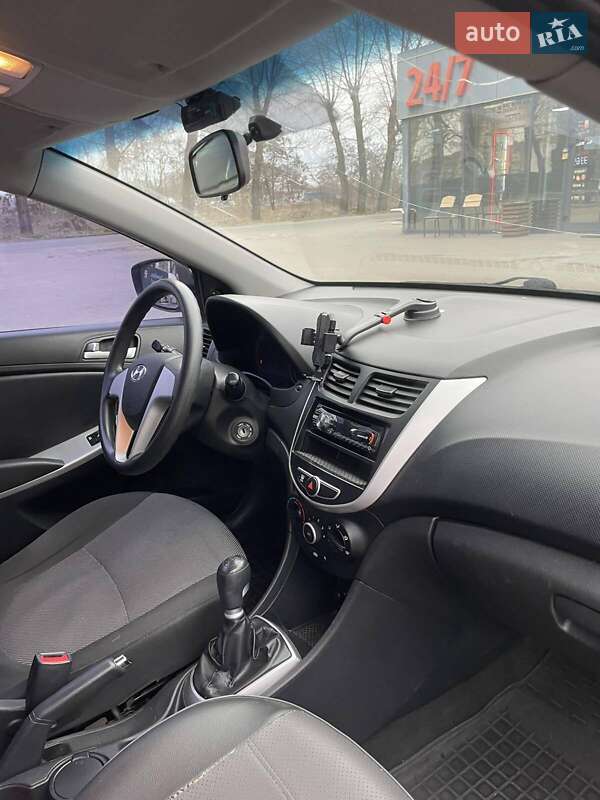 Седан Hyundai Accent 2011 в Броварах
