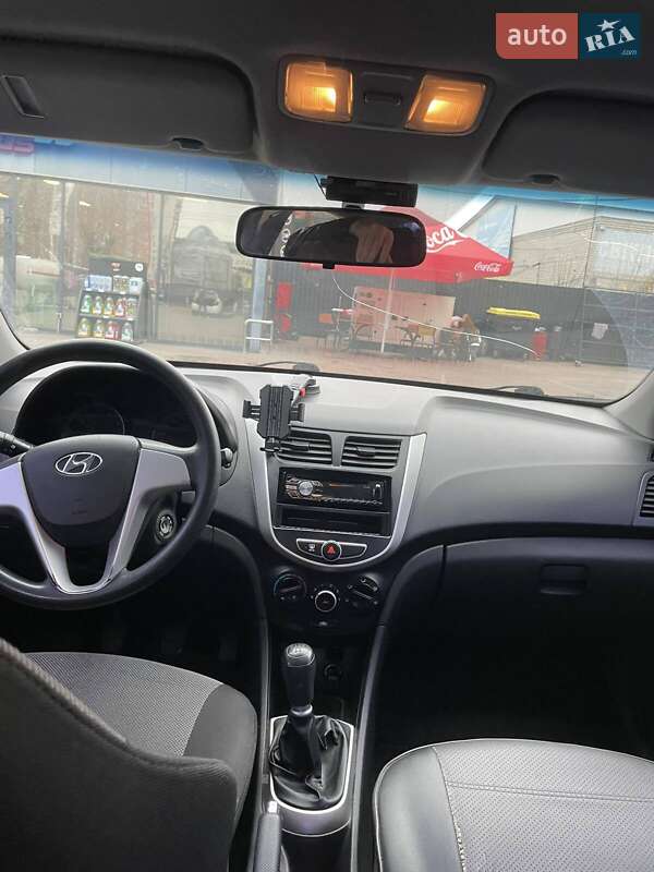 Седан Hyundai Accent 2011 в Броварах