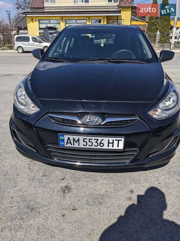 Седан Hyundai Accent 2013 в Звягелі