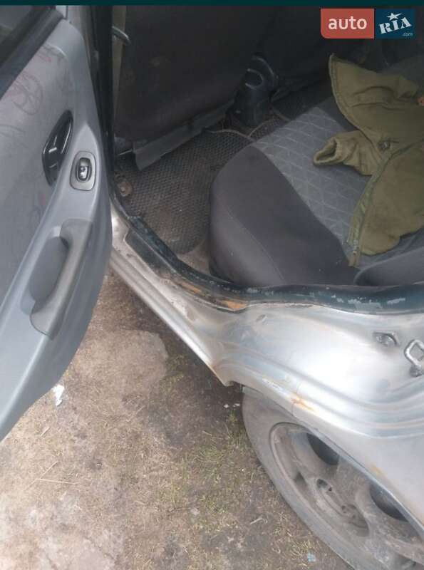 Седан Hyundai Accent 2002 в Шептицькому фото 8 Седан Hyundai Accent 2002 в Шептицькому